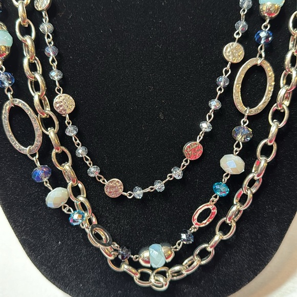 Beautiful multi chain necklace. Heavy piece with blue stones and three chains. - Picture 4 of 9